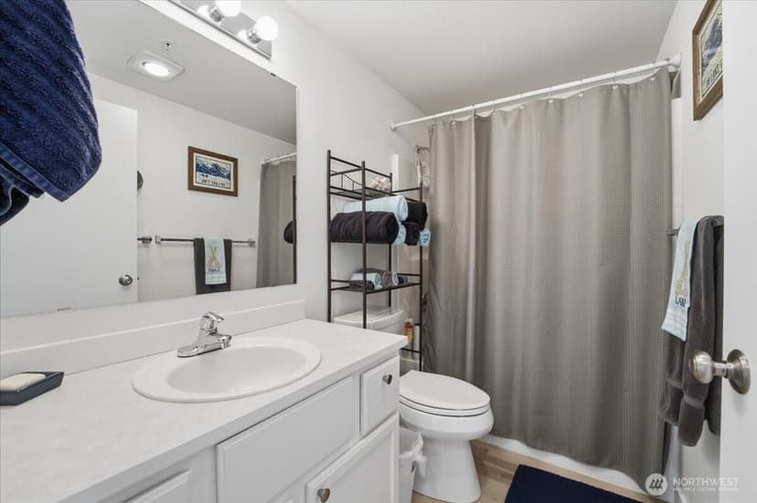 Property photo for 808 W Manson Highway #D201, Chelan photo 27