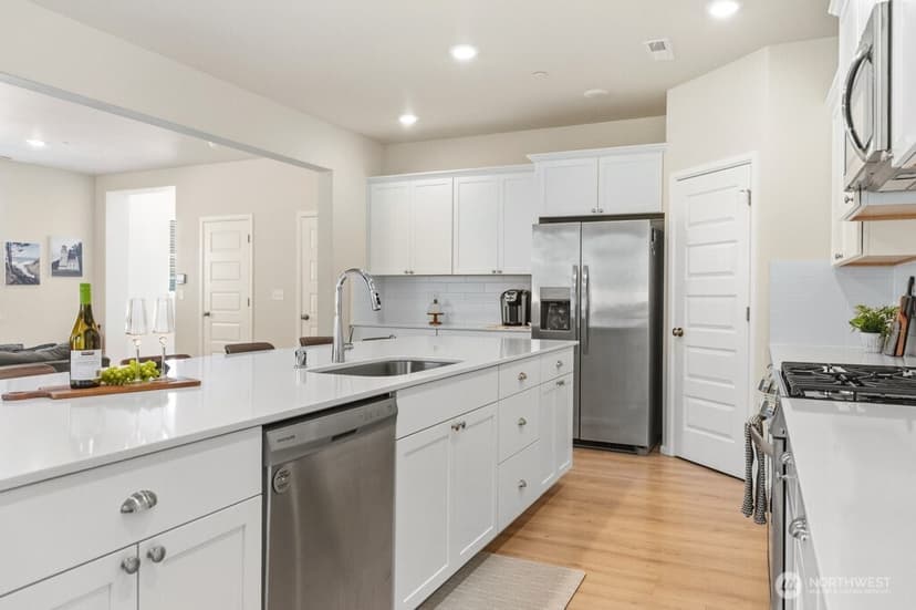 Property photo for 937 Panoramic Loop, Bremerton photo 11