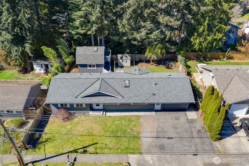 Property photo for 14225 104th Avenue NE, Kirkland photo 33