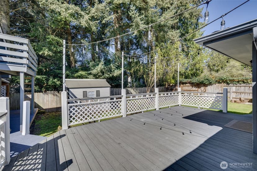 Property photo for 14225 104th Avenue NE, Kirkland photo 21