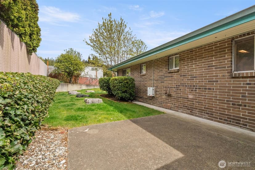 Property photo for 2604 Trenton Avenue NE, Bremerton photo 15