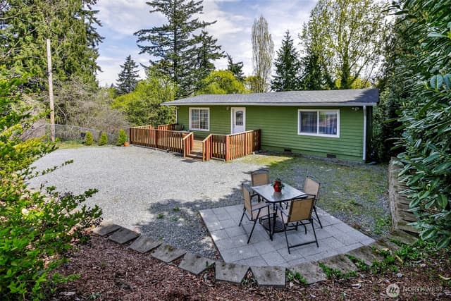 Property photo for 11122 59th Avenue S, Seattle photo 2