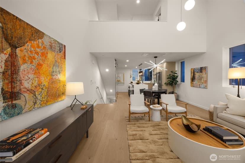 Property photo for 1321 E Denny Way, Seattle photo 5