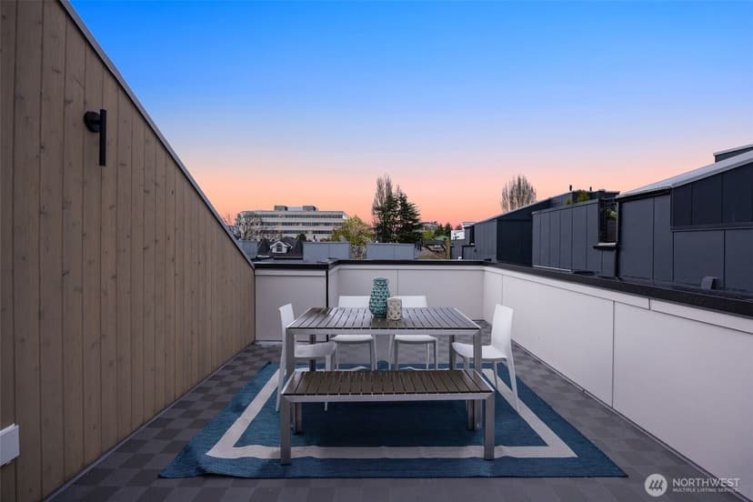 Property photo for 1321 E Denny Way, Seattle photo 13