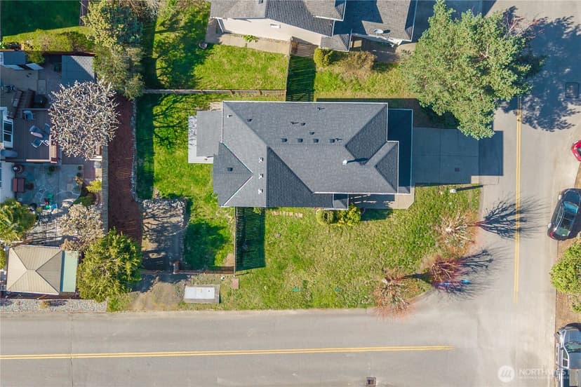Property photo for 11003 Pansy Place NW, Silverdale photo 3