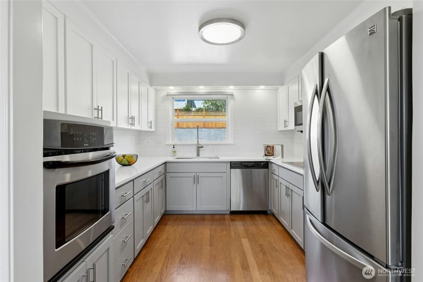 Property photo for 17154 NE 5th Street, Bellevue photo 5