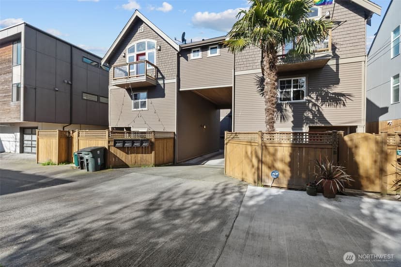 Property photo for 2200 11th Avenue W #A, Seattle photo 35
