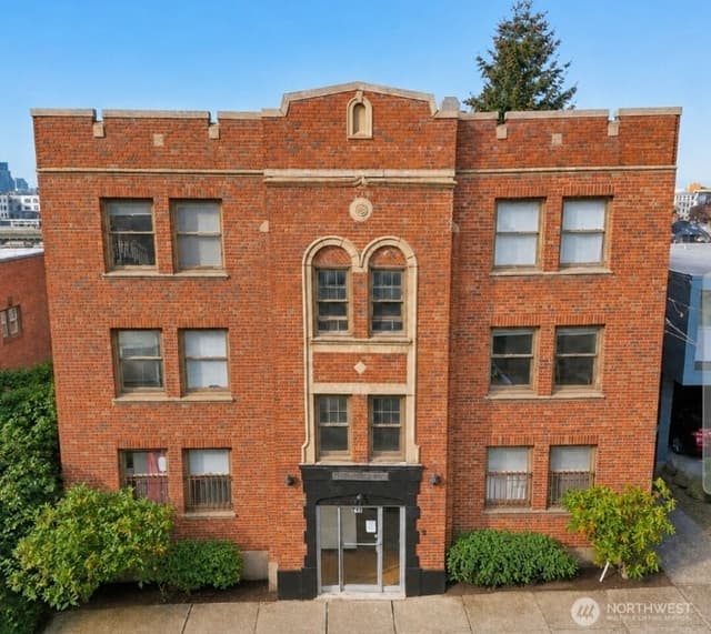 Property photo for 315 12th Avenue E, Seattle, WA 98102