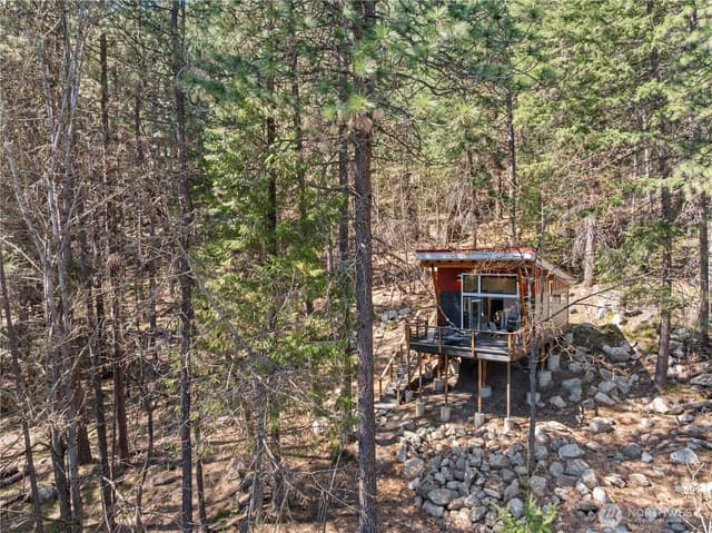 Property photo for 8056 Bayne Road, Leavenworth photo 2
