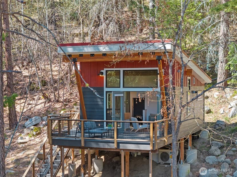 Property photo for 8056 Bayne Road, Leavenworth
