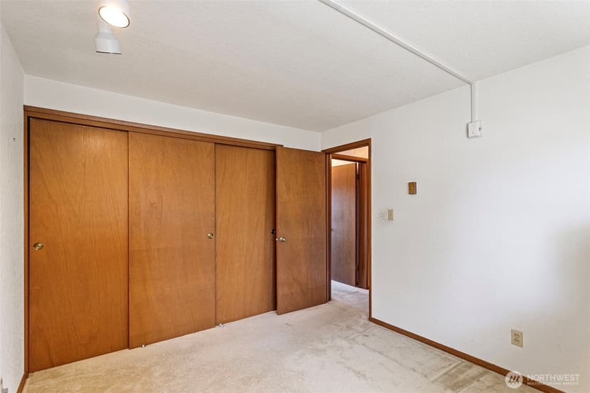 Property photo for 322 N 134th St #406, Seattle photo 17