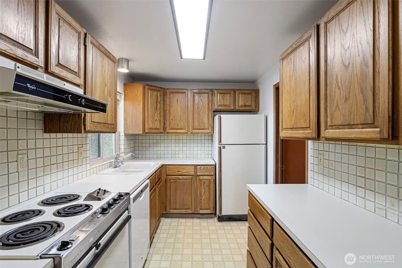 Property photo for 322 N 134th St #406, Seattle photo 10