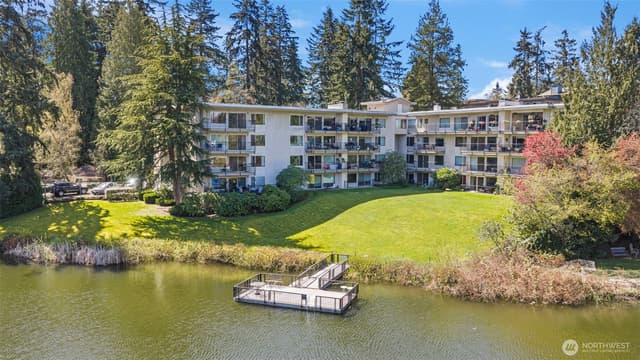 Property photo for 322 N 134th St #406, Seattle