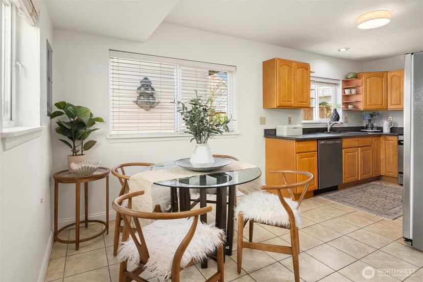 Property photo for 1728 26th Avenue S, Seattle photo 10