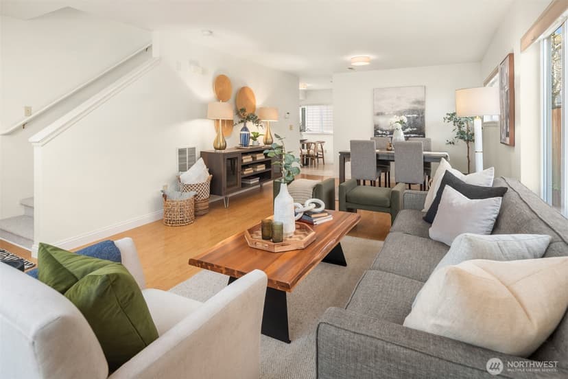 Property photo for 1728 26th Avenue S, Seattle photo 5