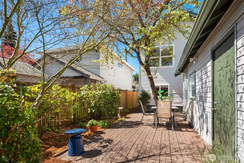 Property photo for 1728 26th Avenue S, Seattle photo 25