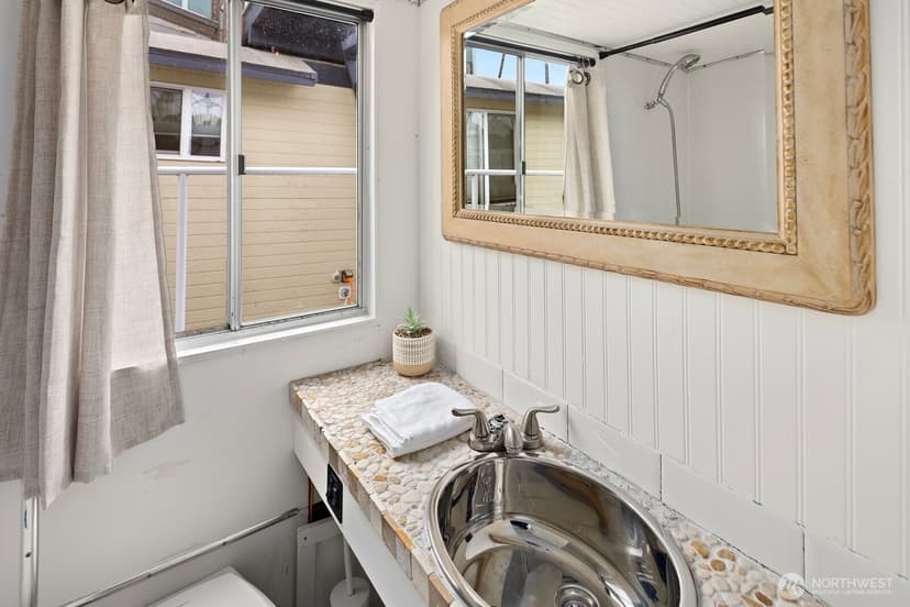 Property photo for 1818 Westlake Avenue N #D22, Seattle photo 16