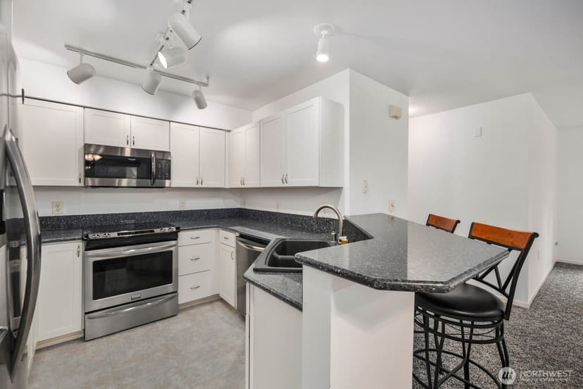 Property photo for 11130 SE 208th Street #H103, Kent photo 13