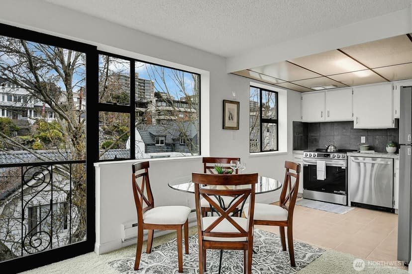 Property photo for 912 3rd Avenue W #501, Seattle photo 8