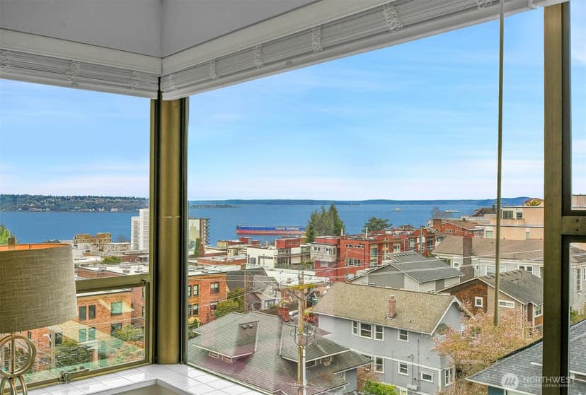 Property photo for 912 3rd Avenue W #501, Seattle photo 4