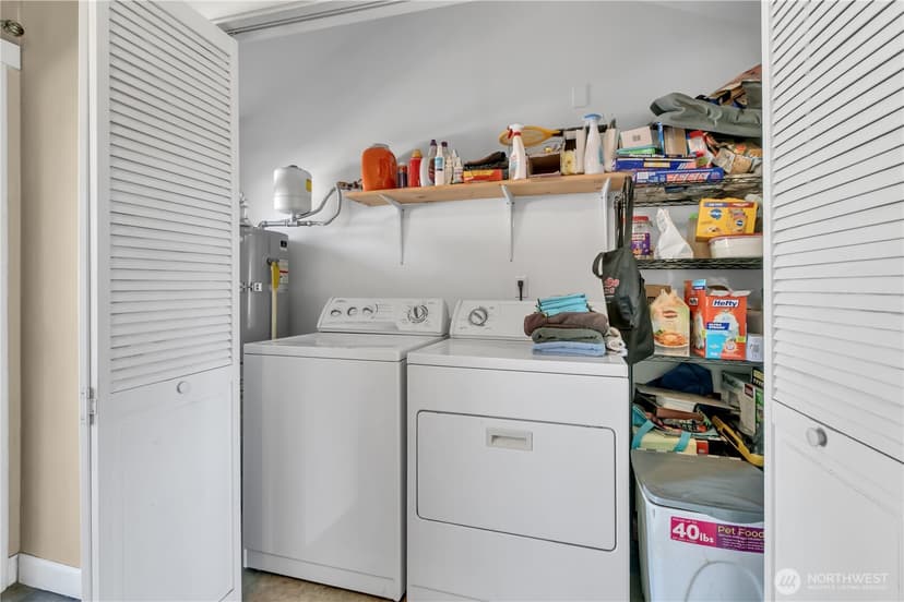 Property photo for 516 6th Ave S, Kent photo 17
