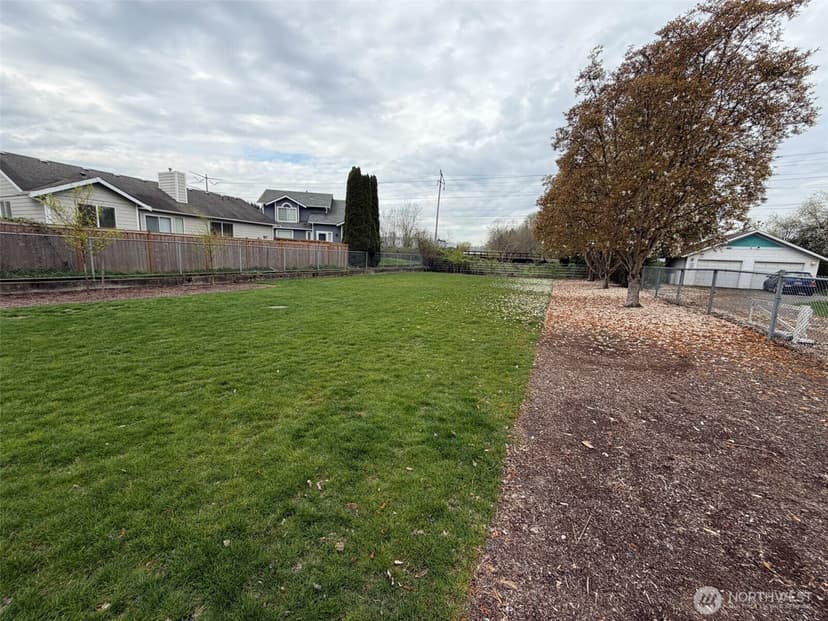 Property photo for 516 6th Ave S, Kent photo 28