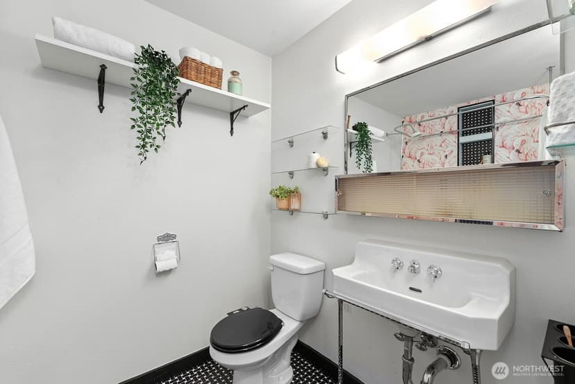 Property photo for 5000 Fauntleroy Way SW #202, Seattle photo 19