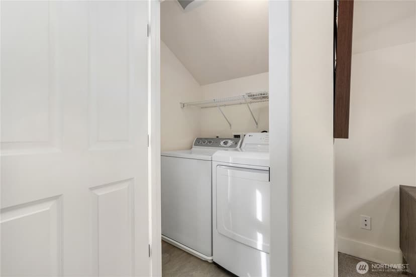 Property photo for 1123 24th Avenue S, Seattle photo 17