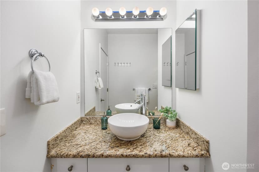 Property photo for 2415 2nd Avenue #349, Seattle photo 17
