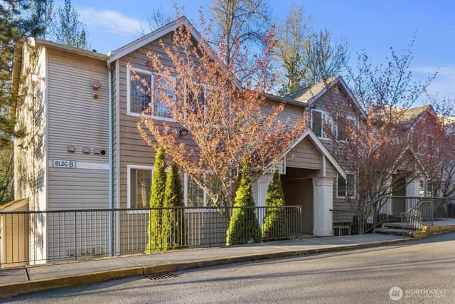 Property photo for 7035 S 133rd Street #B100, Seattle photo 2