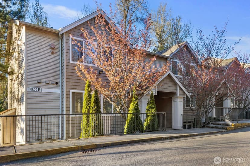 Property photo for 7035 S 133rd Street #B100, Seattle photo 2