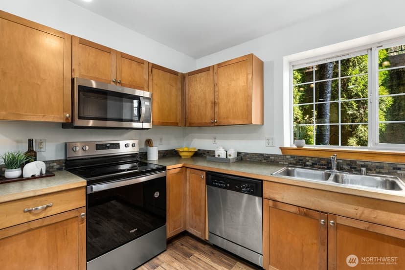 Property photo for 7035 S 133rd Street #B100, Seattle photo 11