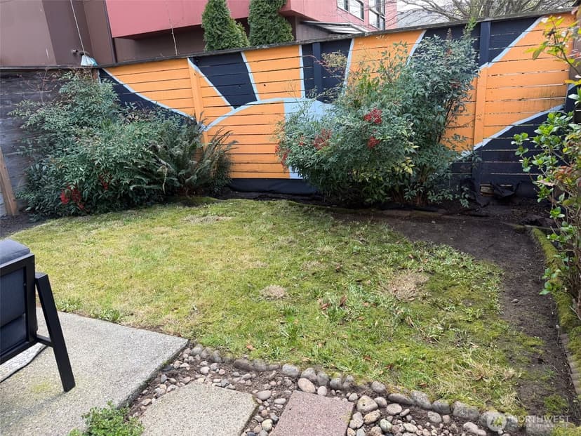 Property photo for 1915 E Spruce Street #B, Seattle photo 23