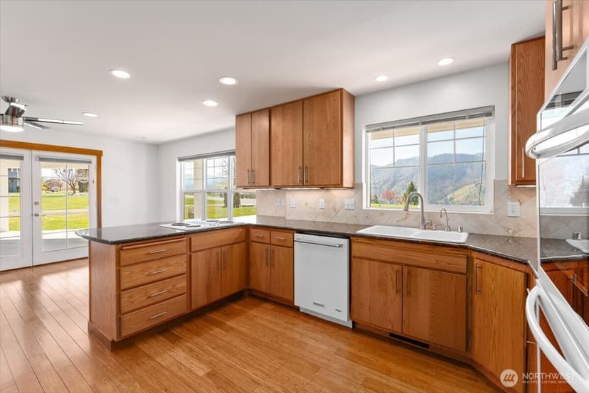 Property photo for 1190 Summit Boulevard, Manson photo 9