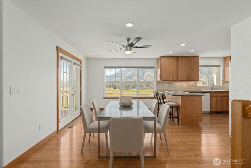 Property photo for 1190 Summit Boulevard, Manson photo 6