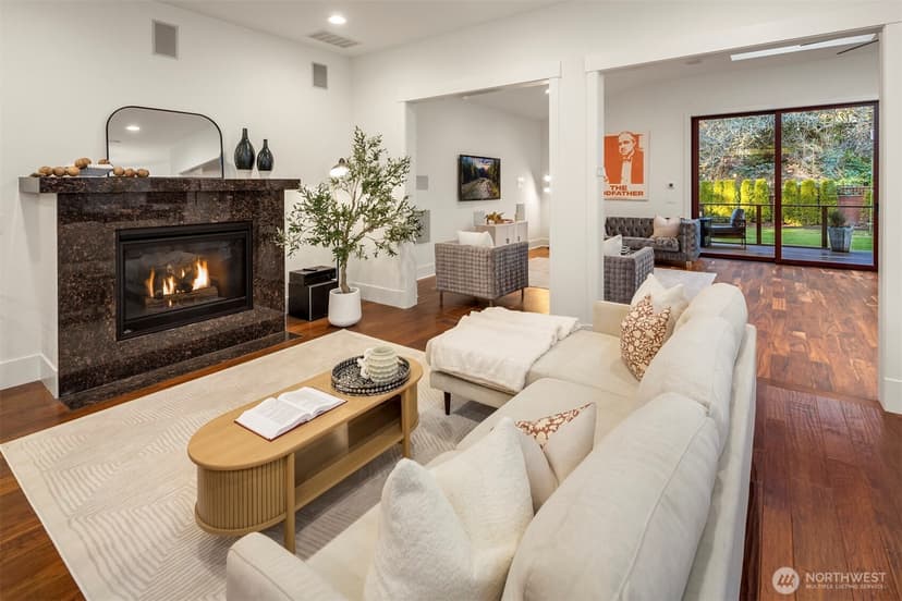 Property photo for 14424 SE 17th Street, Bellevue photo 11
