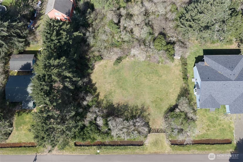 Property photo for 130 Jib Street NW, Ocean Shores photo 9