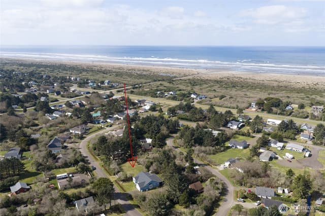 Property photo for 136 Jib Street NW, Ocean Shores photo 2