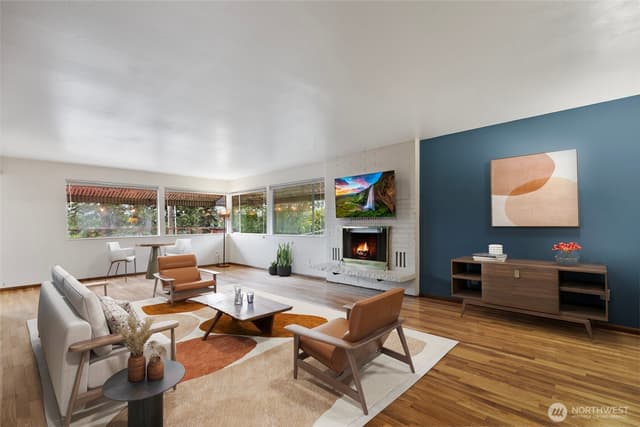 Property photo for 3041 24th Avenue W, Seattle