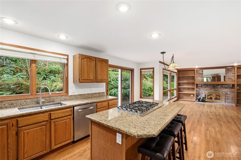 Property photo for 18605 SE 174th Way, Renton photo 10