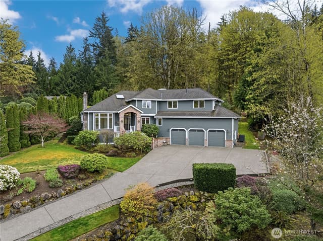 Property photo for 18605 SE 174th Way, Renton photo 2