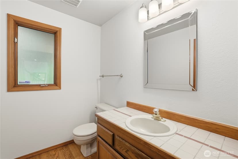 Property photo for 18605 SE 174th Way, Renton photo 16