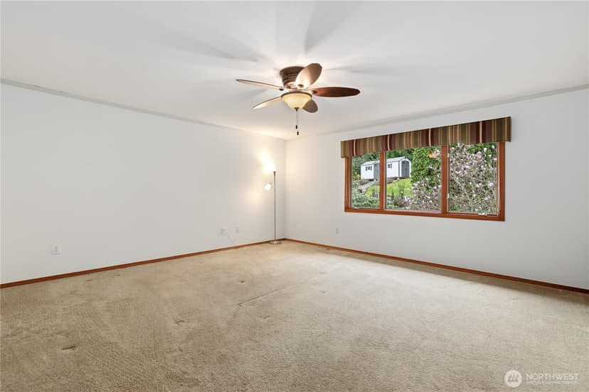 Property photo for 18605 SE 174th Way, Renton photo 19