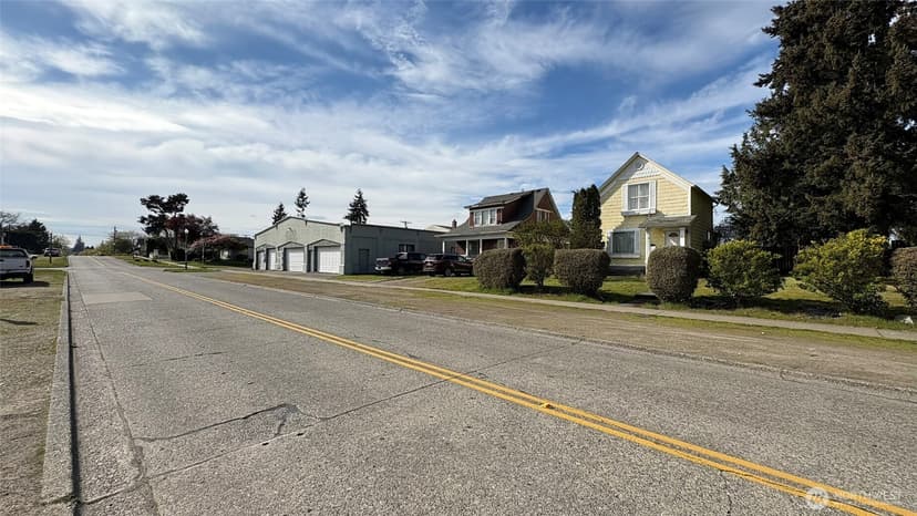 Property photo for 502 E Wright Avenue, Tacoma photo 12