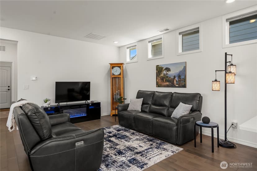 Property photo for 17517 154th Street E, Bonney Lake photo 7
