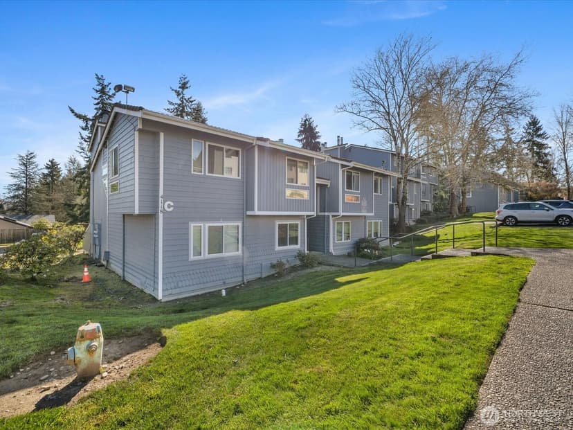 Property photo for 4118 212th Street SW #202C, Mountlake Terrace photo 2