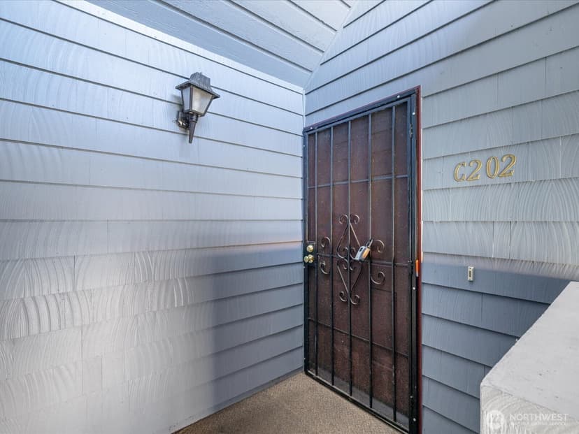 Property photo for 4118 212th Street SW #202C, Mountlake Terrace photo 5