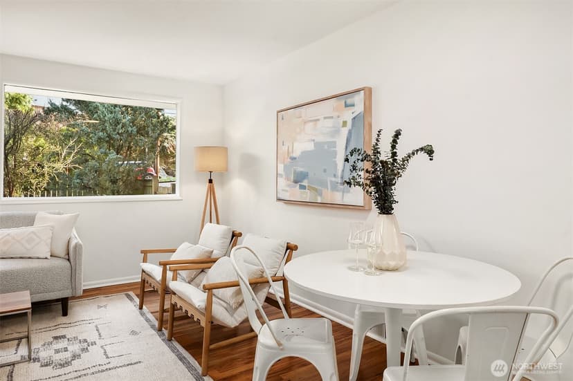 Property photo for 1403 W Dravus Street, Seattle photo 13