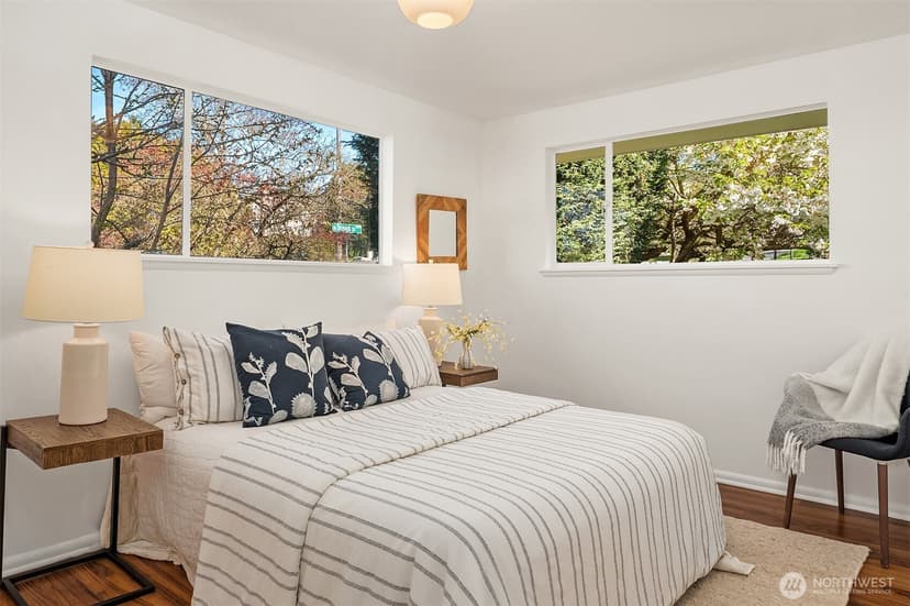 Property photo for 1403 W Dravus Street, Seattle photo 20
