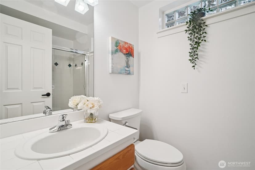 Property photo for 127 25th Avenue E #B, Seattle photo 7